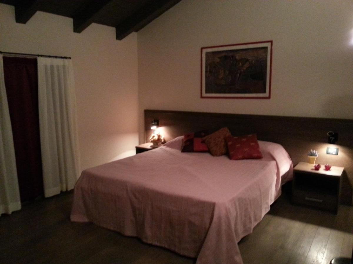 Hotel La Vecchia Reggio レッジョ・エミリア 部屋 写真
