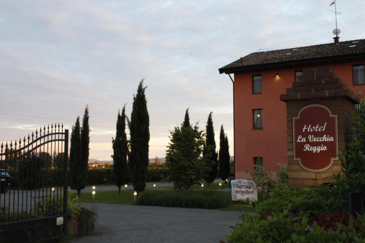 Hotel La Vecchia Reggio レッジョ・エミリア エクステリア 写真
