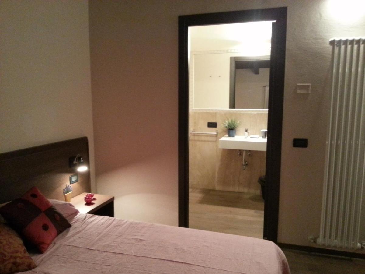 Hotel La Vecchia Reggio レッジョ・エミリア 部屋 写真